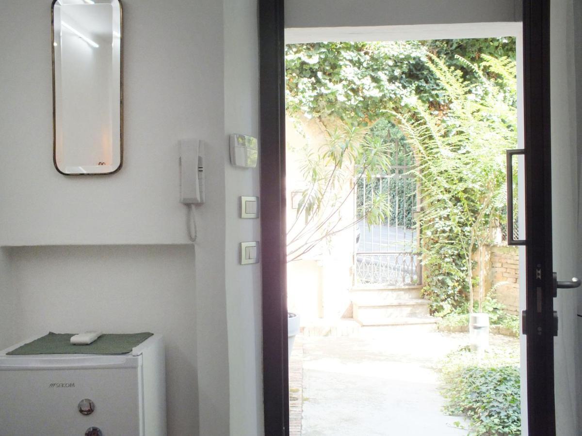 Loft Garden In Bologna'S Heart Ospedale Rizzoli Apartment Bagian luar foto